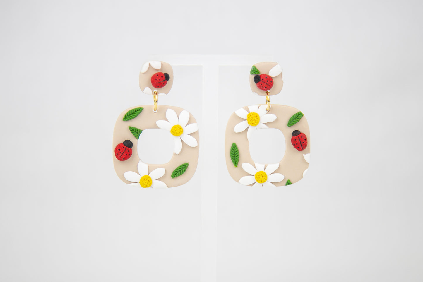 Boucles d'oreilles | Squircles - Marguerites et Coccinelles